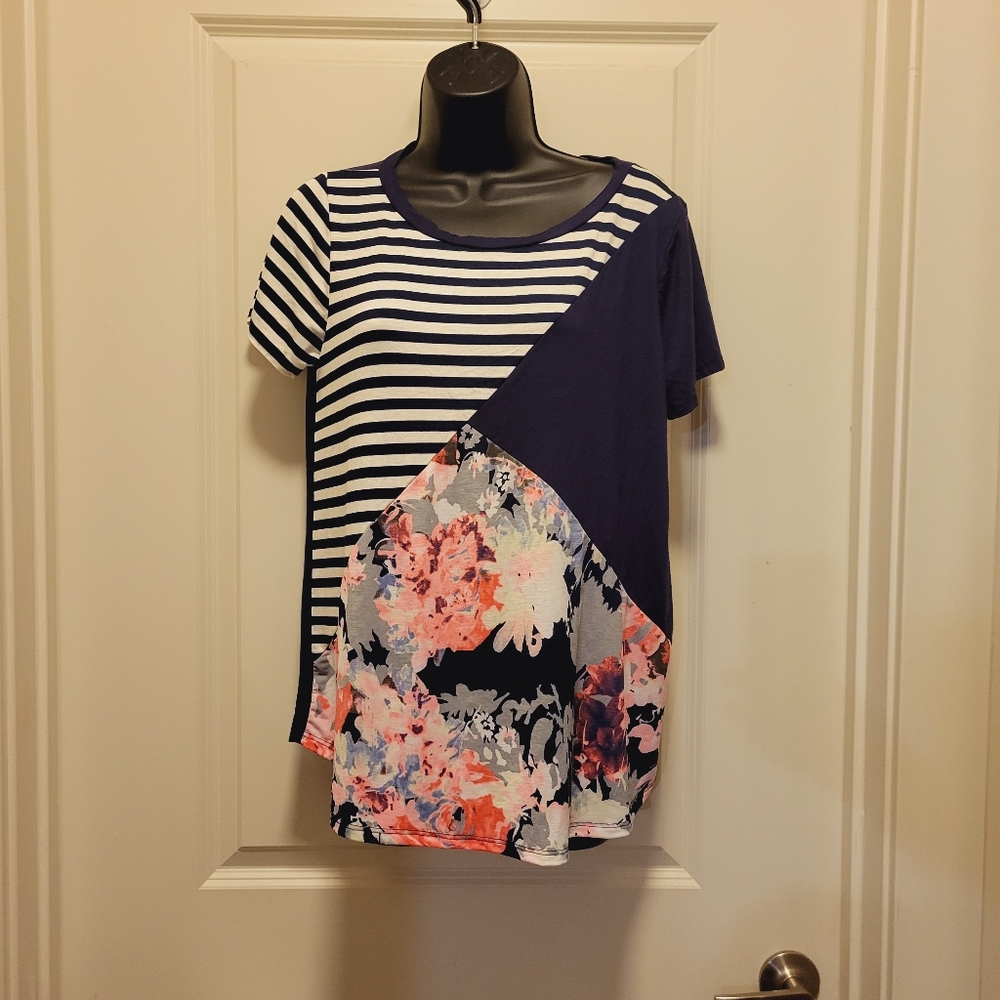 Navy-Floral-Striped Boutique Blouse